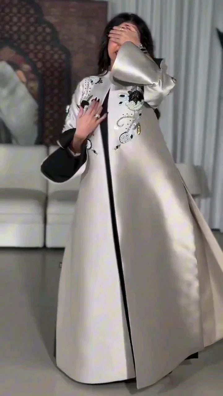 فستان ميكادو مطرز