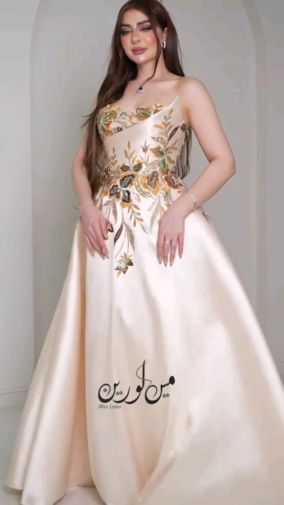 فستان ميكادو