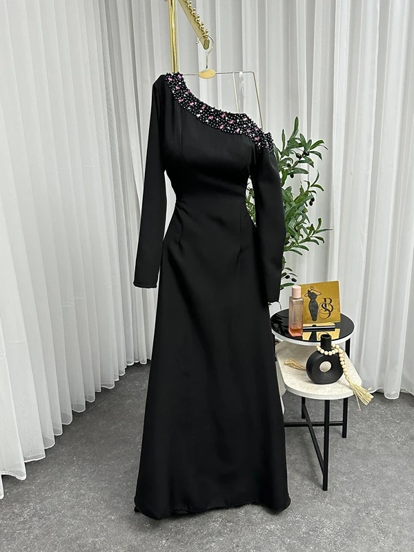 باربي تطريز يدوي راقي بفصوص الزركون