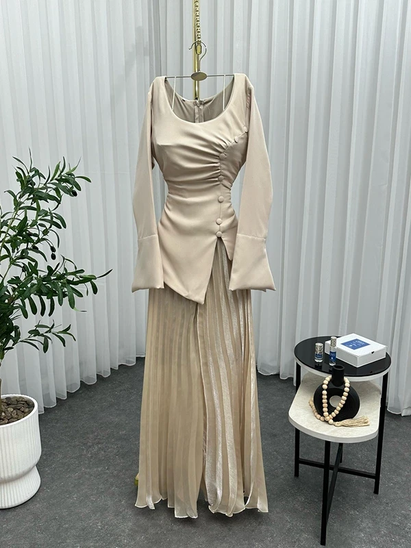 فستان نسائي باربي + كرنكل