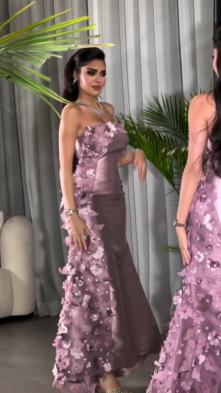 فستان ميكادو مورد