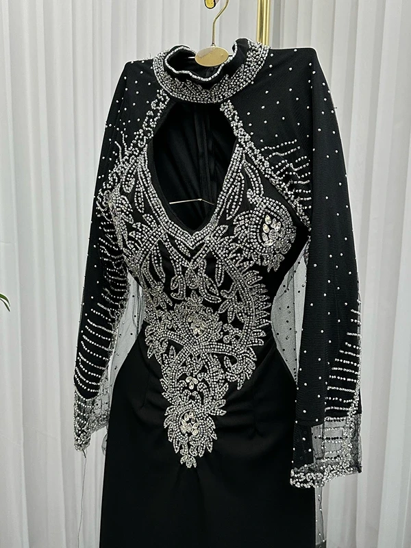 لكرا كريب مع تُل + تطريز يدوي فاخر