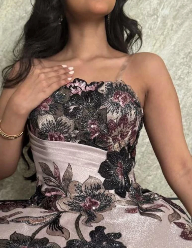 فستان ميكادو