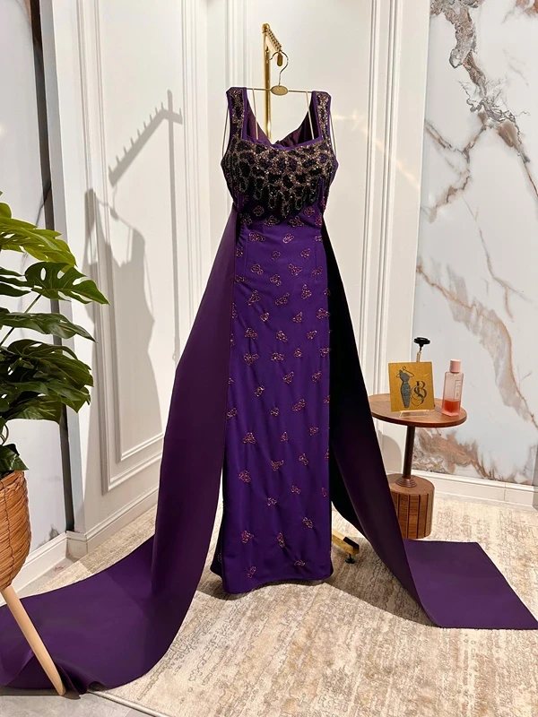 كريب استرتش..الشال تفته ميكادو..تطريز يدوي رااقي